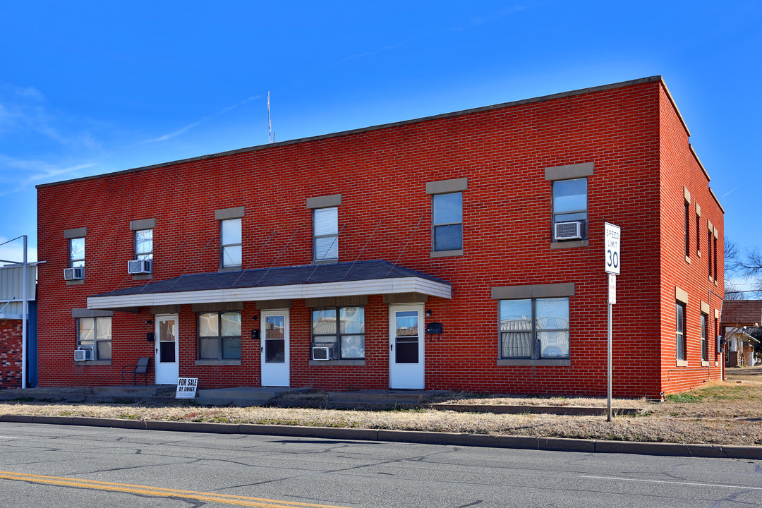 Peach Tree Landing in Ponca City, OK - Building Photo