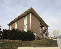 245 S 48th St in Lincoln, NE - Building Photo