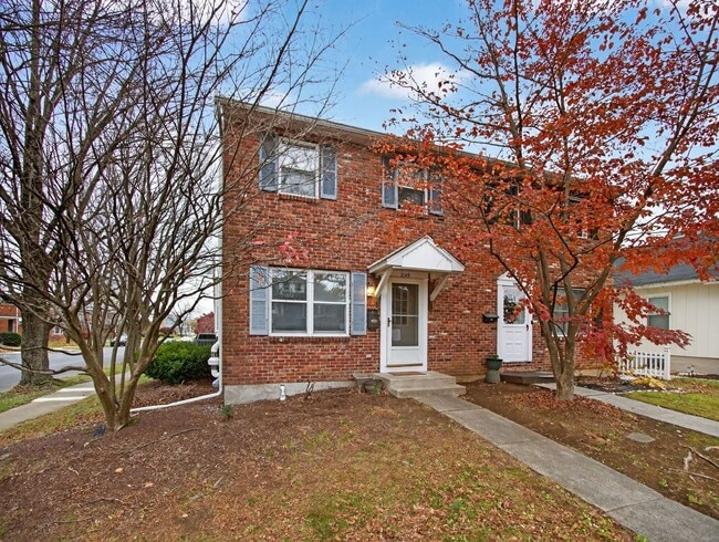 property at 2149 W Allen St