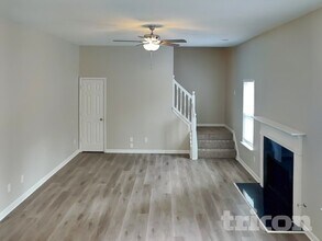 7436 Petal Pl in Fairburn, GA - Building Photo - Building Photo