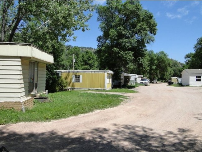 1200 S 6th St in Hot Springs, SD - Building Photo - Building Photo