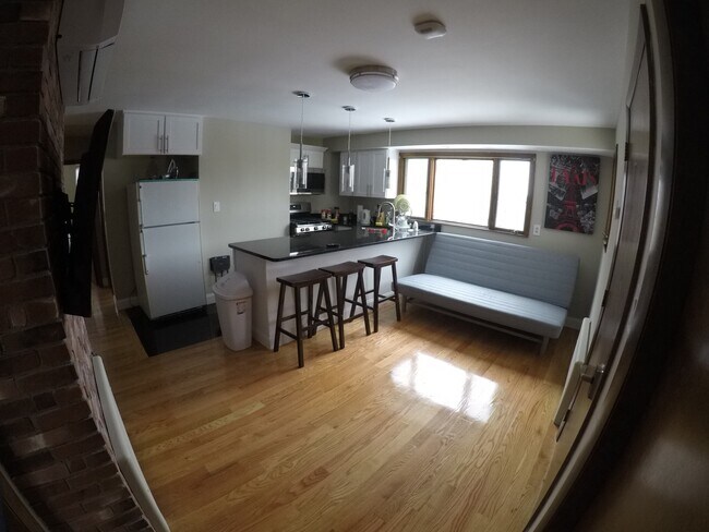 230 Brookline St, Unit 3R