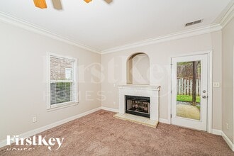 230 Vineyard Ln in Birmingham, AL - Foto de edificio - Building Photo