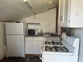 131 Crowley Lake Dr in Crowley Lake, CA - Building Photo - Building Photo