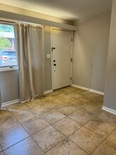 115 Beechnut St, Unit B5 in Johnson City, TN - Building Photo - Building Photo