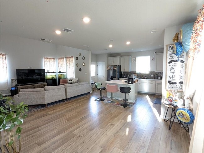 property at 2436 Danbury Ln