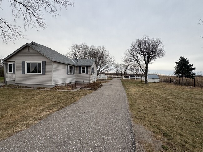 75192 County Rd 433 in Lexington, NE - Building Photo - Building Photo
