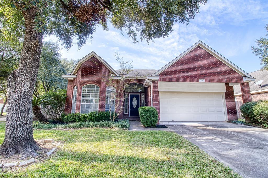 218 Windrift Ct in Sugar Land, TX - Building Photo