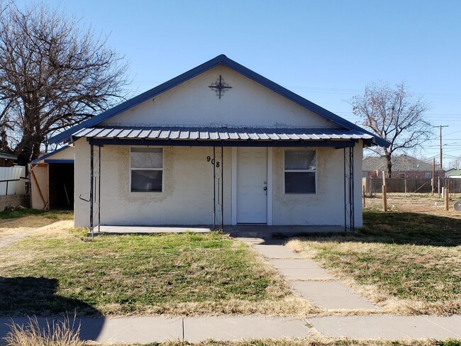 property at 908 S Main Ave