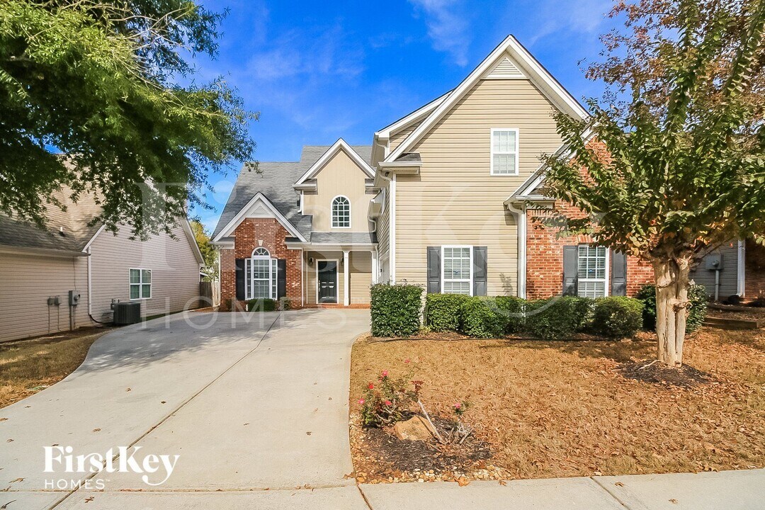 54 Village Park Dr in Newnan, GA - Building Photo