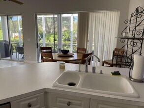 8265 Heritage Club Dr in West Palm Beach, FL - Foto de edificio - Building Photo
