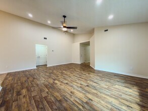 1783 Ivalea Cir in Navarre, FL - Building Photo - Building Photo