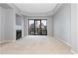 500 500 E Grant St in Minneapolis, MN - Building Photo