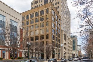 112 Market St in Harrisburg, PA - Building Photo