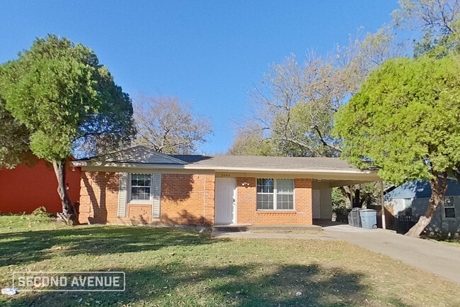 property at 2005 Mt Pleasant Dr