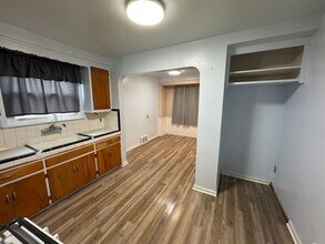 21029 Blackmar Ave in Warren, MI - Building Photo - Building Photo