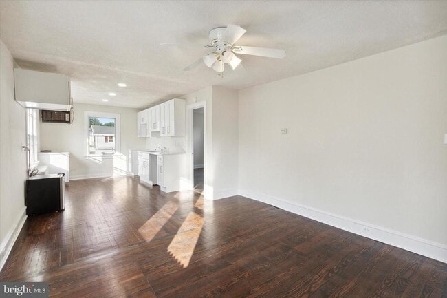 property at 417 Garfield Ave