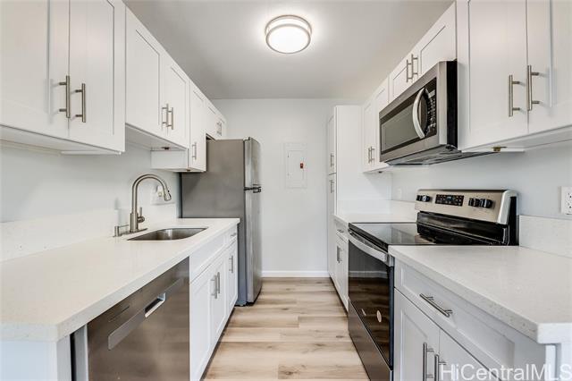 property at 94-1059-1059 Oli Loop