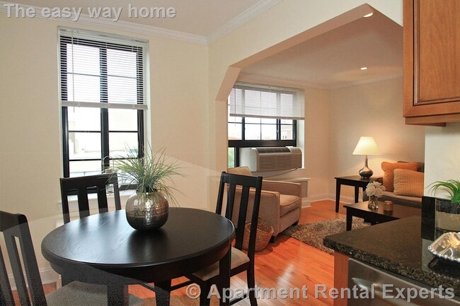 60 Brattle St, Unit #402 in Cambridge, MA - Building Photo - Building Photo