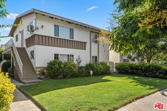 414 E Dryden St in Glendale, CA - Building Photo - Building Photo