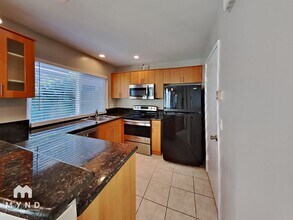 10565 Caminito Flores in San Diego, CA - Building Photo - Building Photo