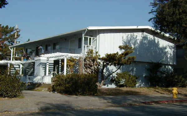 105 Roundtable Dr in San Jose, CA - Foto de edificio - Building Photo