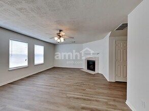 1018 Redcrest Springs Ct in Houston, TX - Foto de edificio - Building Photo