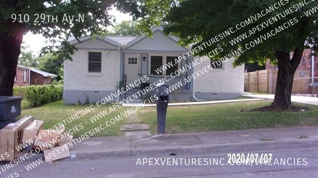 property at 910 29th Ave N