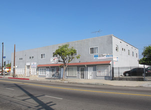 1885-1899 W Jefferson Blvd in Los Angeles, CA - Building Photo - Building Photo