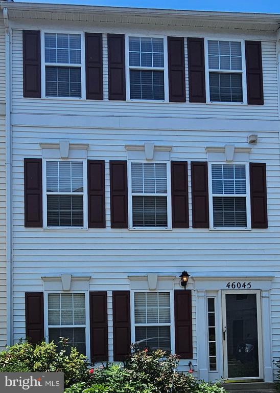 46045 Marble Terrace in Sterling, VA - Building Photo - Building Photo
