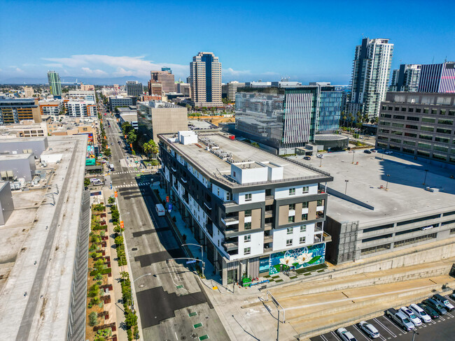 The Magnolia in Long Beach, CA - Foto de edificio - Building Photo