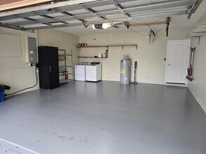 18002 Birdwater Dr in Tampa, FL - Building Photo - Building Photo