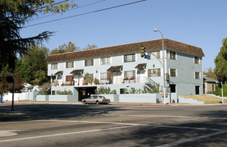 11701 Oxnard St Apartments