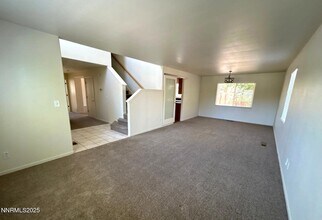 5153 Lorenzo Ln, Unit 410 in Sparks, NV - Building Photo - Building Photo