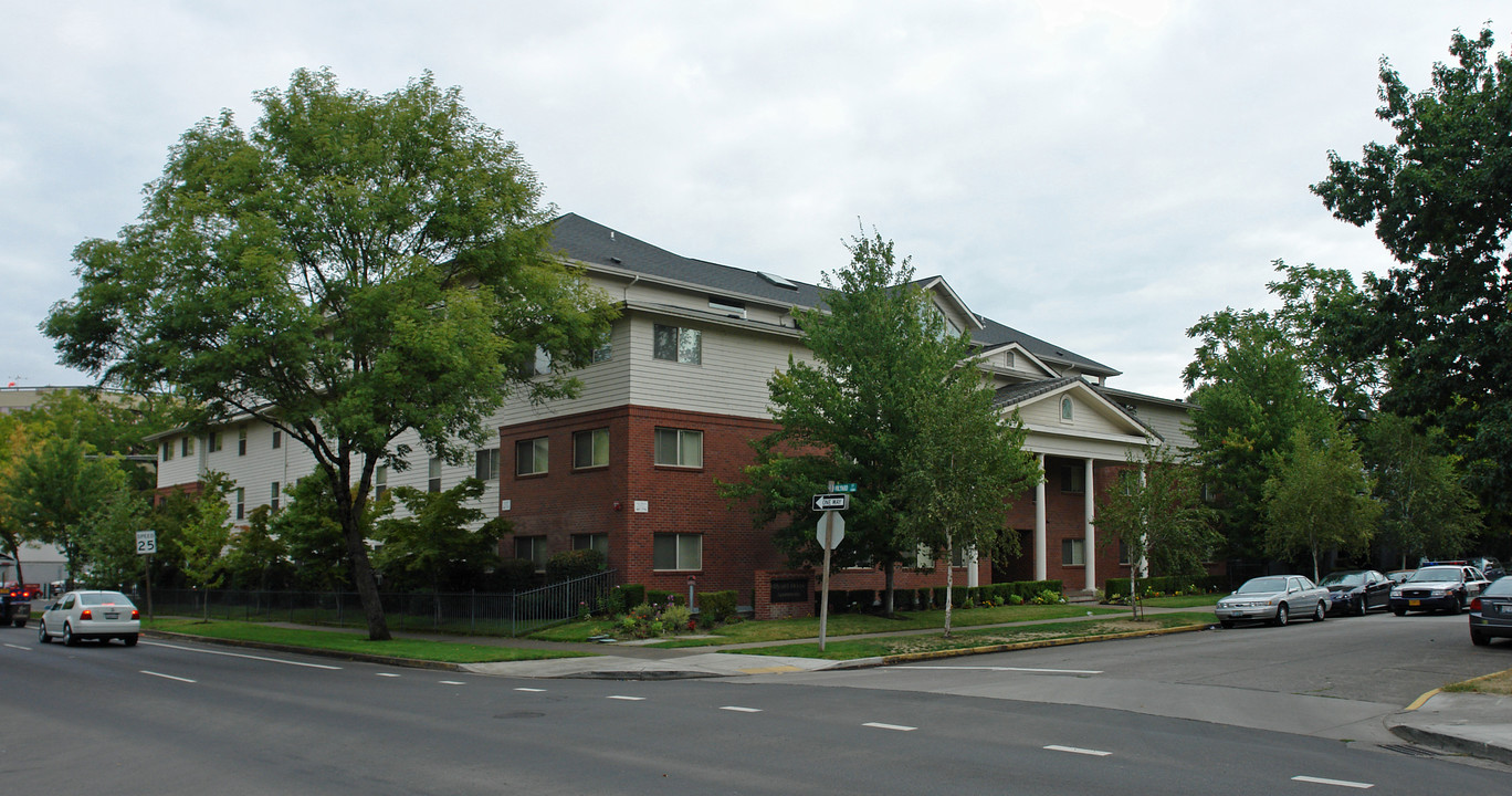 Hilyard House Apartments in Eugene, OR - Building Photo