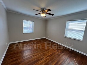 8115 Whitburn Dr in Clayton, MO - Building Photo - Building Photo