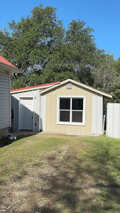 1412 S 39th St in Temple, TX - Foto de edificio