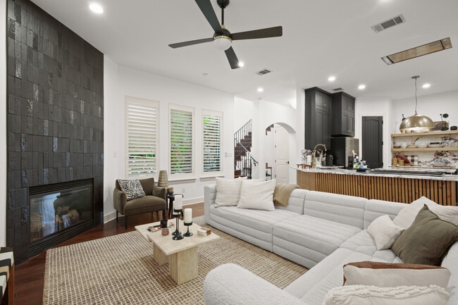 property at 2400 Kinney Rd