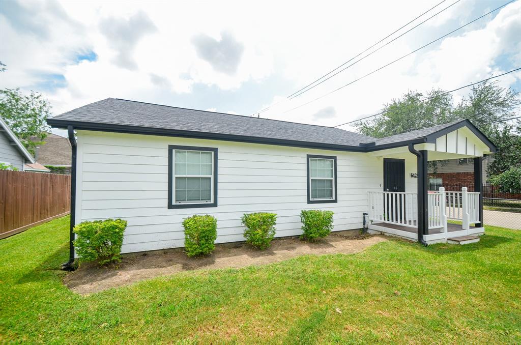 6425 Sidney St in Houston, TX - Building Photo