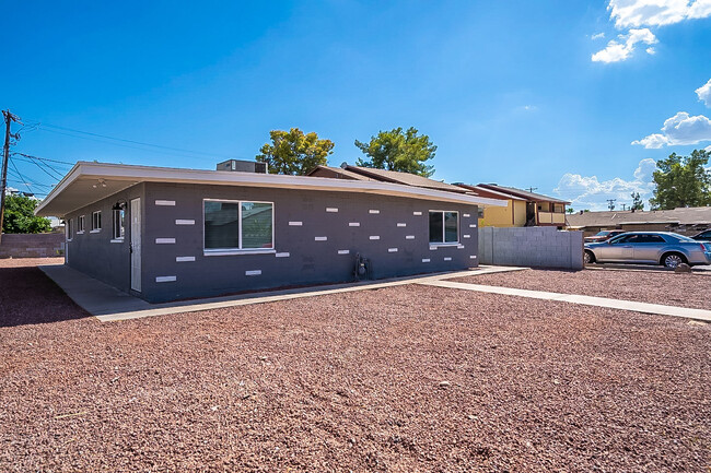 1247 E 3rd Ave in Mesa, AZ - Building Photo - Building Photo