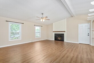 2901 New Garden Rd E in Greensboro, NC - Building Photo - Building Photo