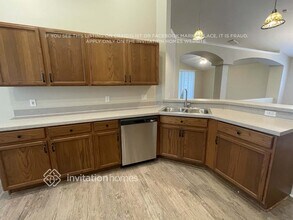 6908 Jamestown Manor Dr in Riverview, FL - Building Photo - Building Photo