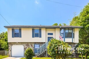 2053 Stablewood Cove in Lithonia, GA - Building Photo