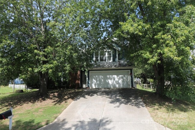 7130 Lanark Ct
