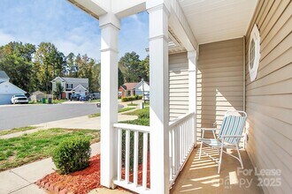 7115 Simbrah Way in Charlotte, NC - Building Photo - Building Photo