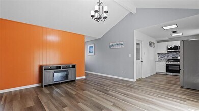 12402 River Trail Dr in Houston, TX - Building Photo - Building Photo