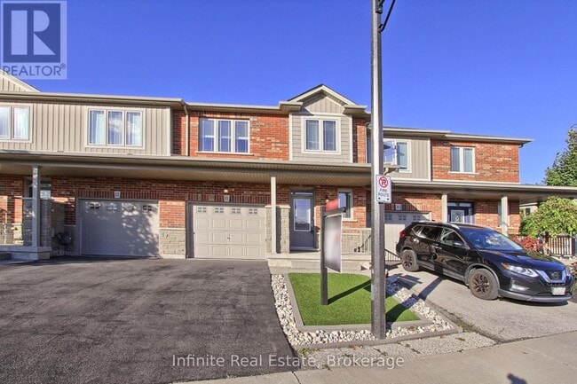 380 Lake St in Grimsby, ON - Building Photo - Building Photo