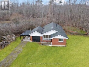 1544 Stockton Ln in Fort Erie, ON - Building Photo - Building Photo