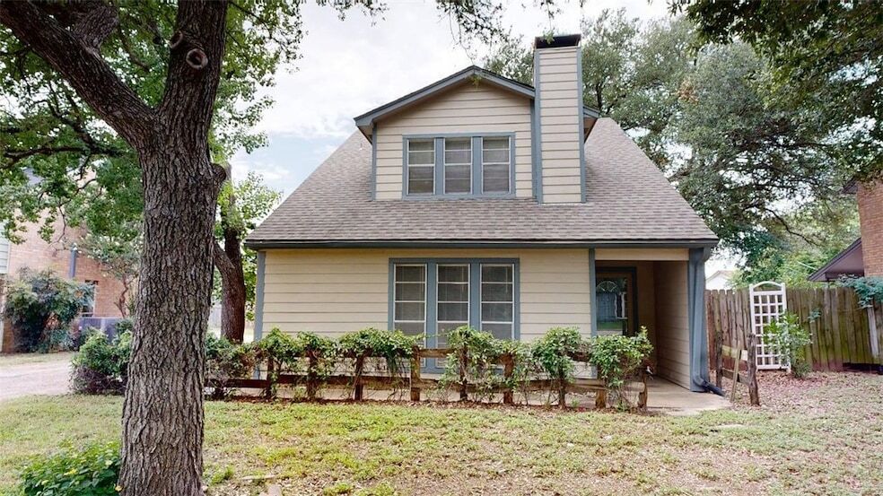 2312 Auburn Ct in College Station, TX - Building Photo