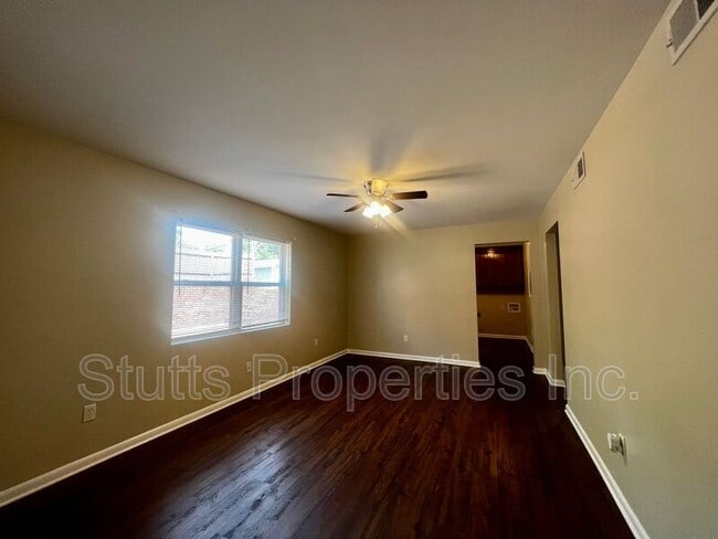 900 N Montgomery Ave in Sheffield, AL - Building Photo - Building Photo